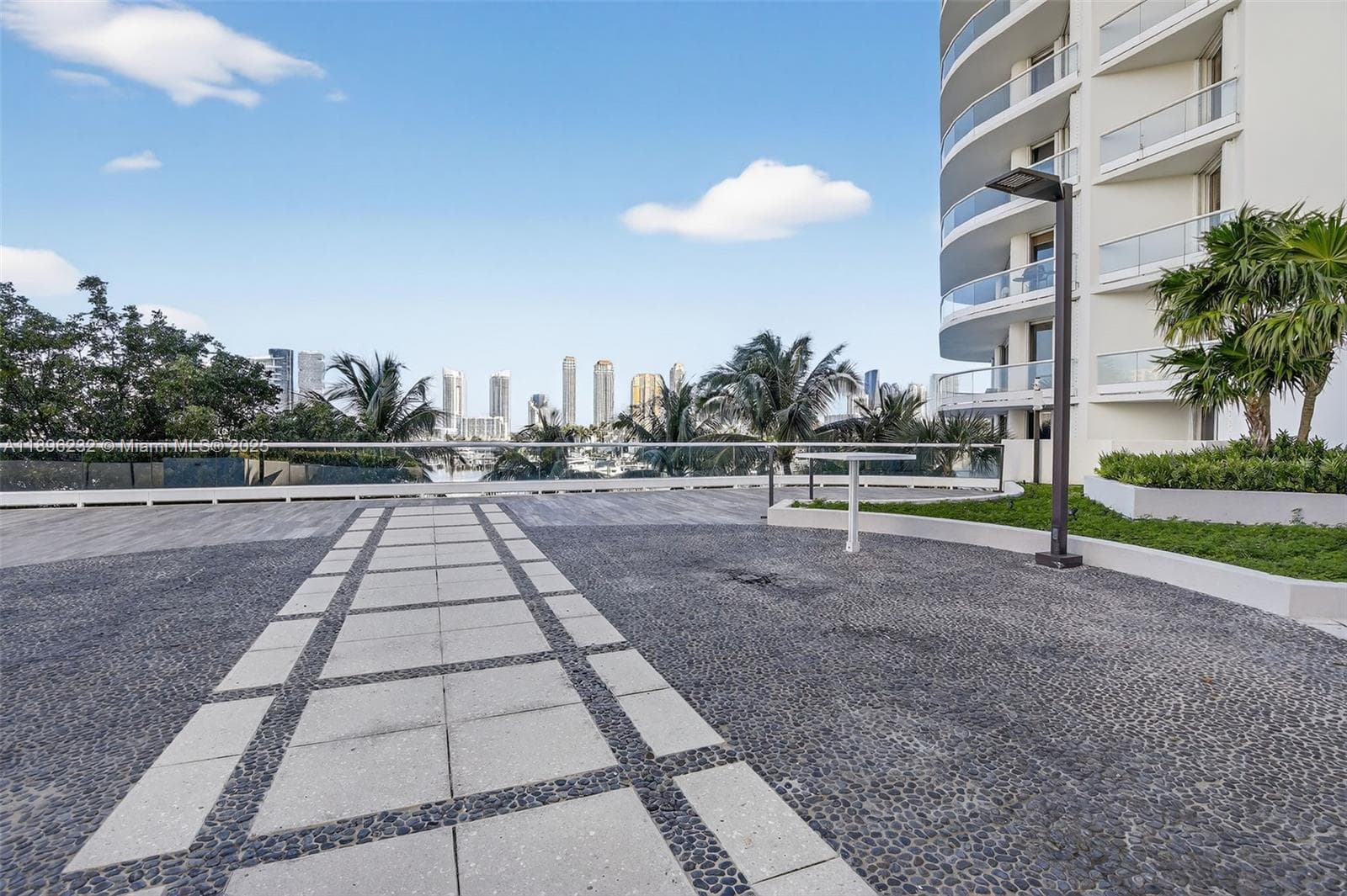 7000 Island Blvd # 903, Aventura FL 33160 — 44