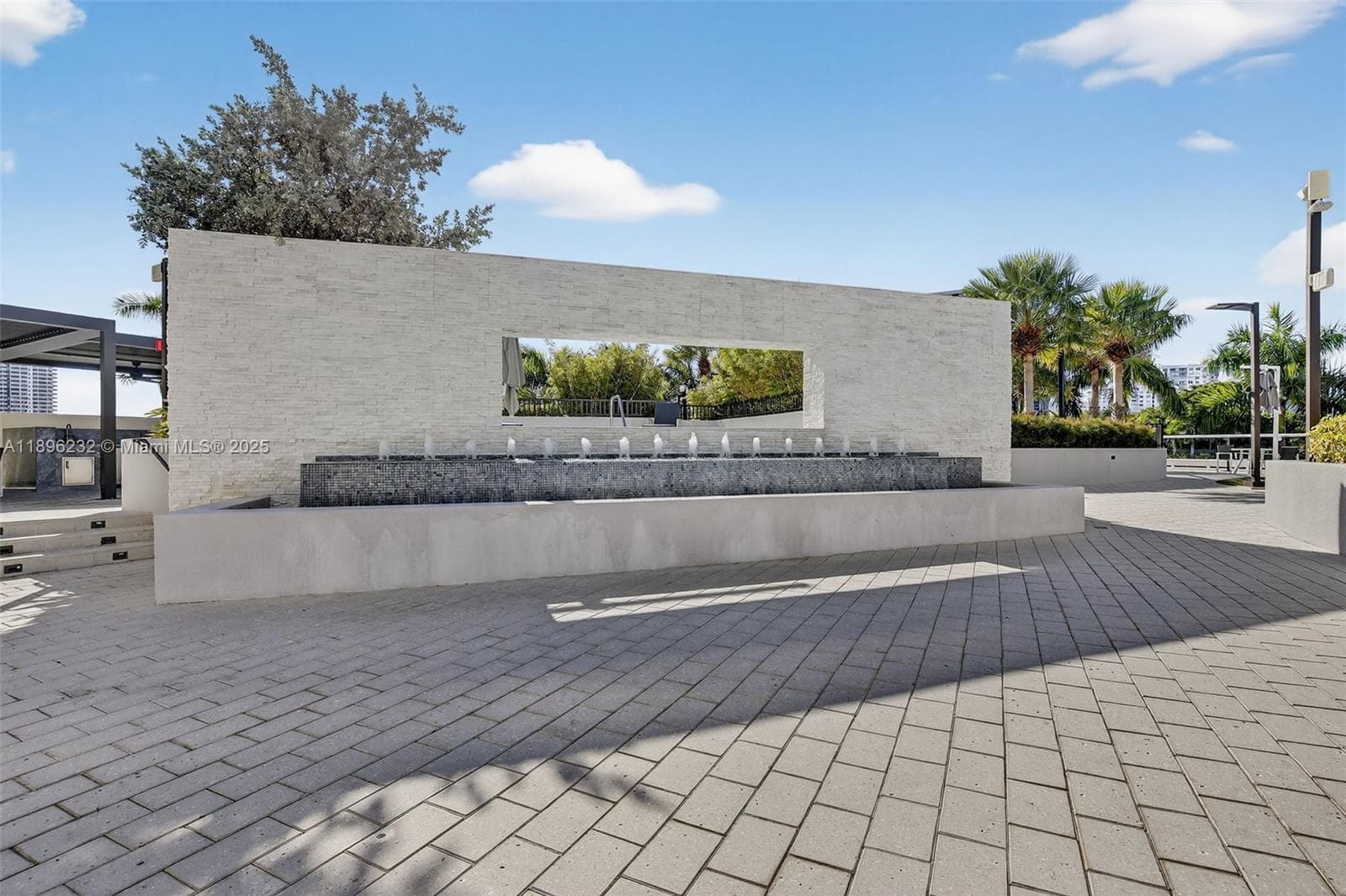 7000 Island Blvd # 903, Aventura FL 33160 — 40
