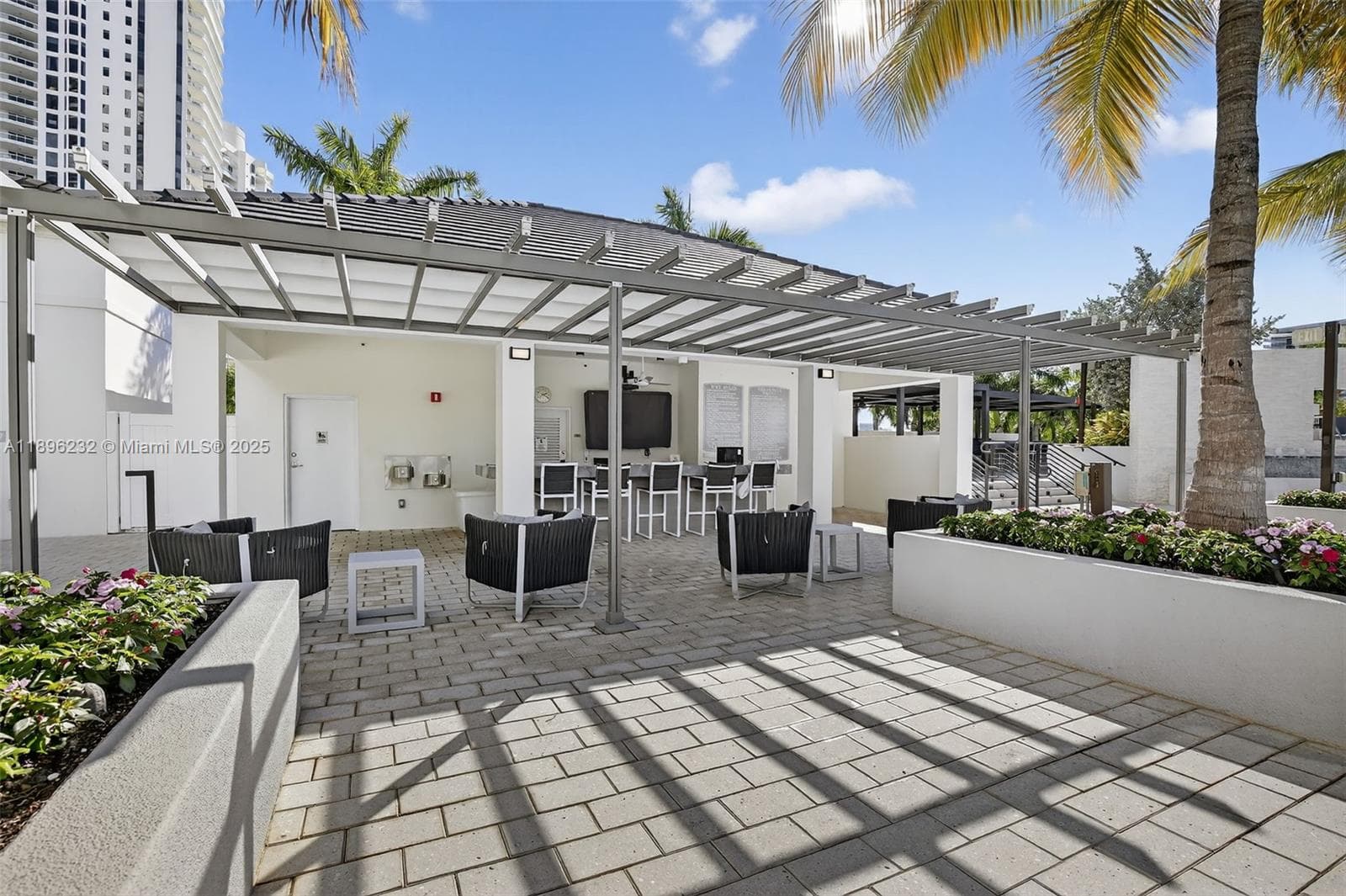 7000 Island Blvd # 903, Aventura FL 33160 — 39