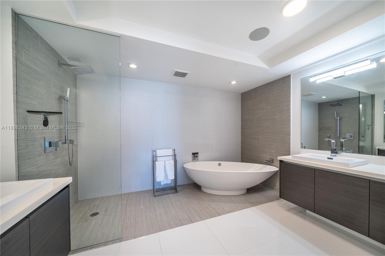 300 Sunny Isles Blvd # 1901, Sunny Isles Beach FL 33160 — 27
