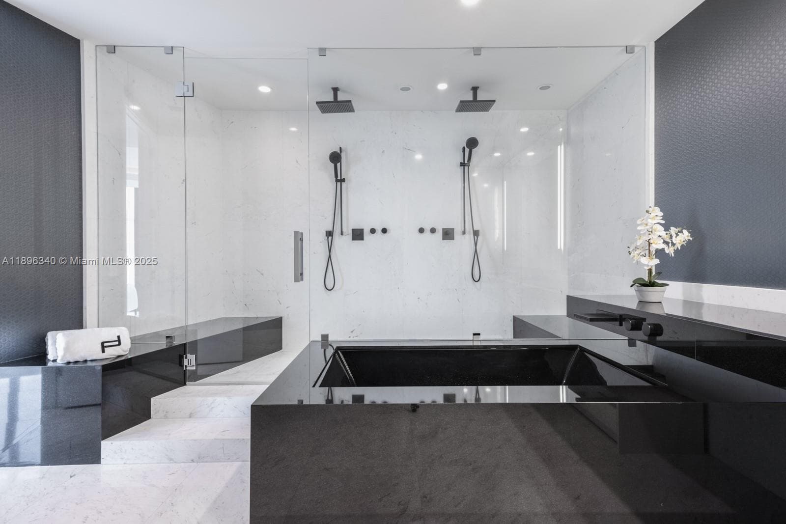 18555 Collins Ave # 2805, Sunny Isles Beach FL 33160 — 22