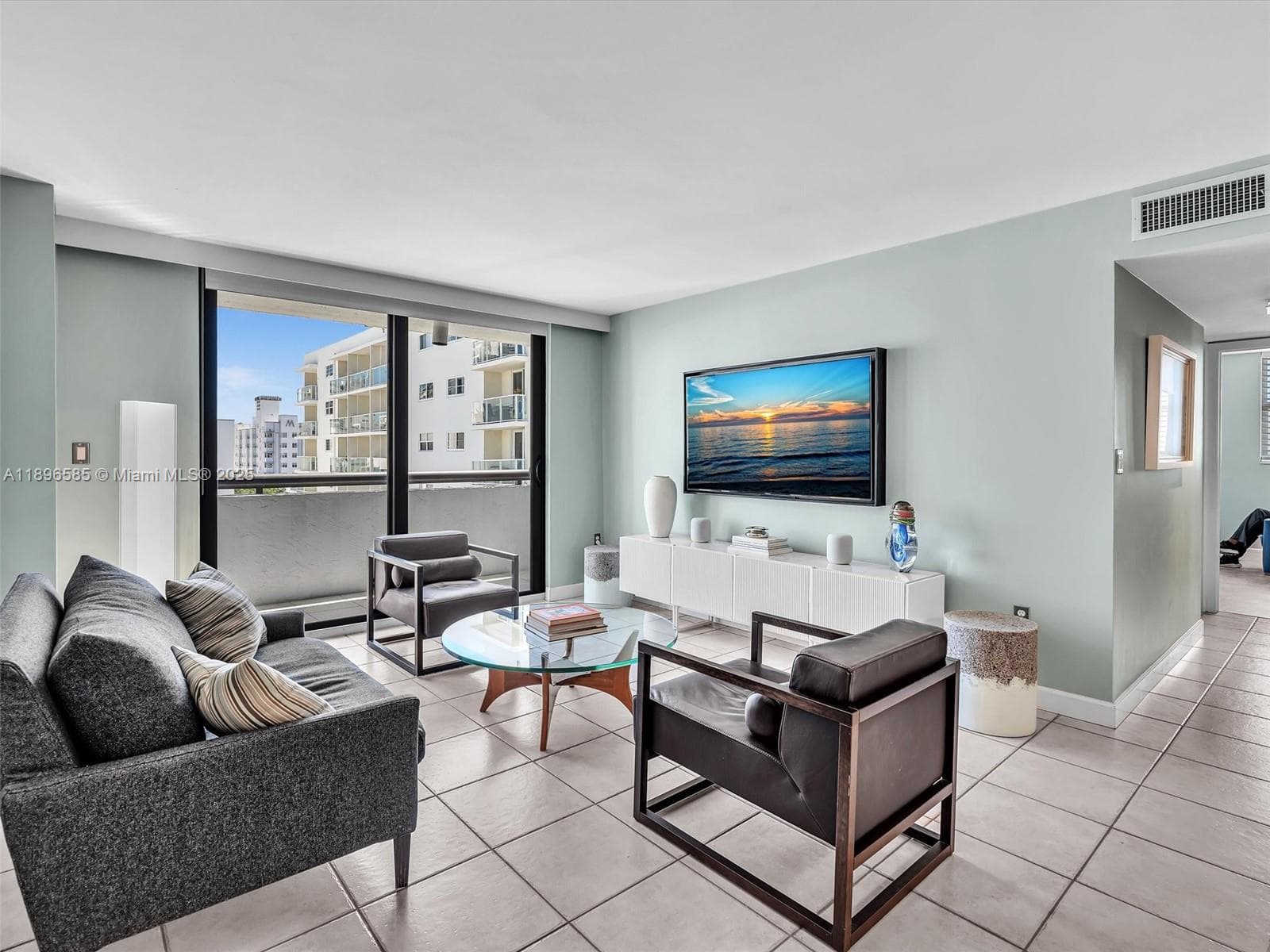 1775 Washington Ave # 8B, Miami Beach FL 33139 — 4