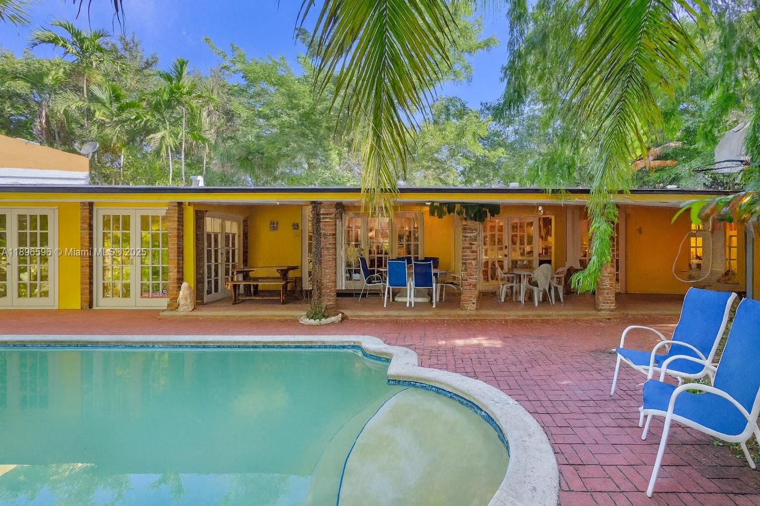 15000 Old Cutler Rd, Palmetto Bay FL 33158 — 16