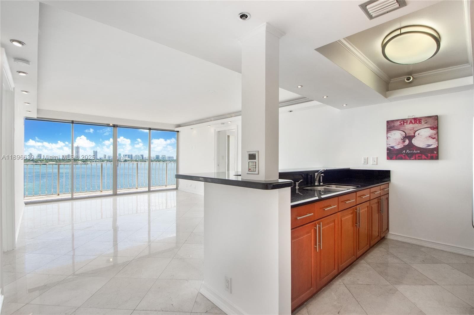 7601 E Treasure Dr # 1219, North Bay Village FL 33141 — 2