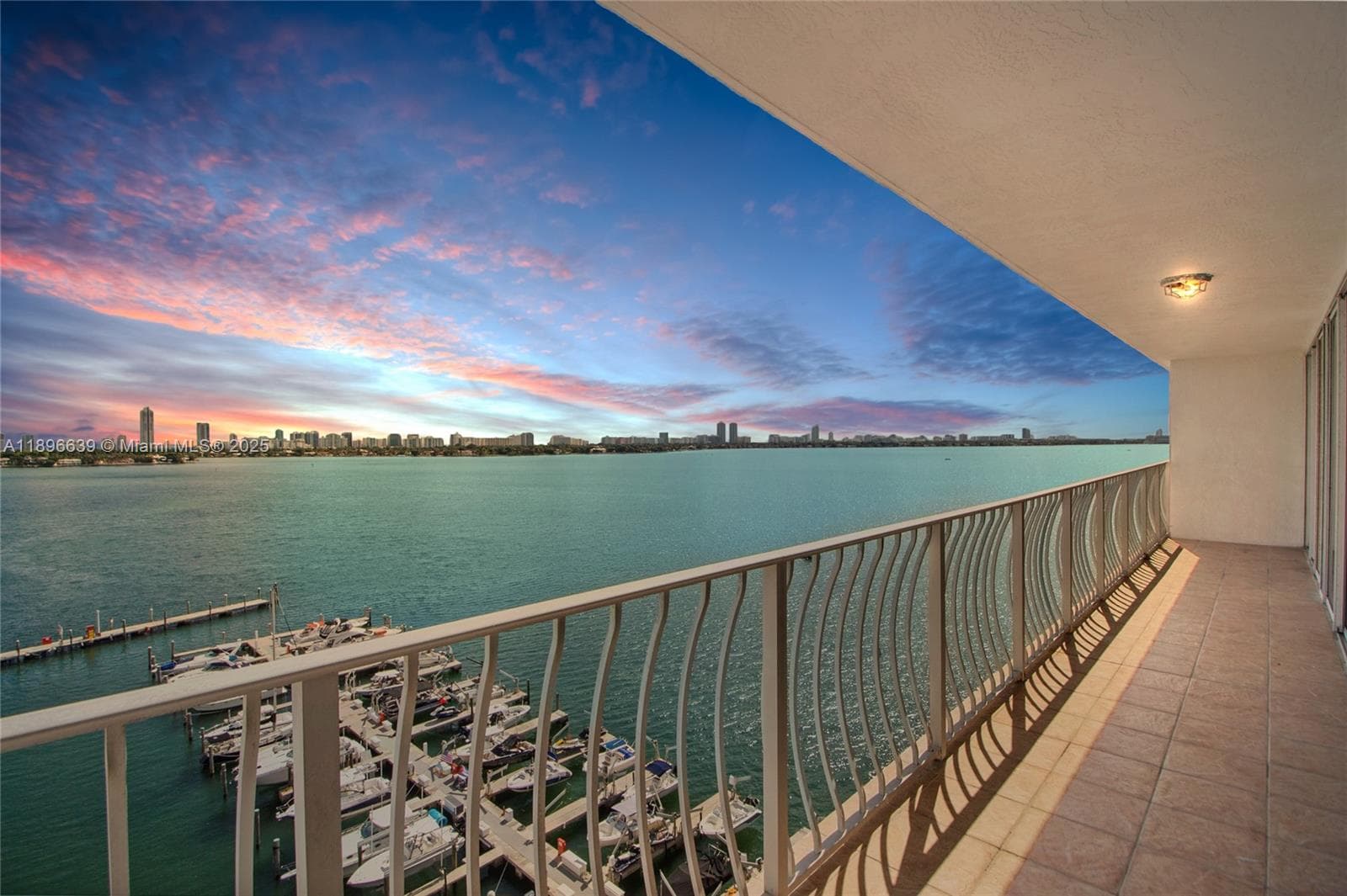 7601 E Treasure Dr # 1219, North Bay Village FL 33141 — 17