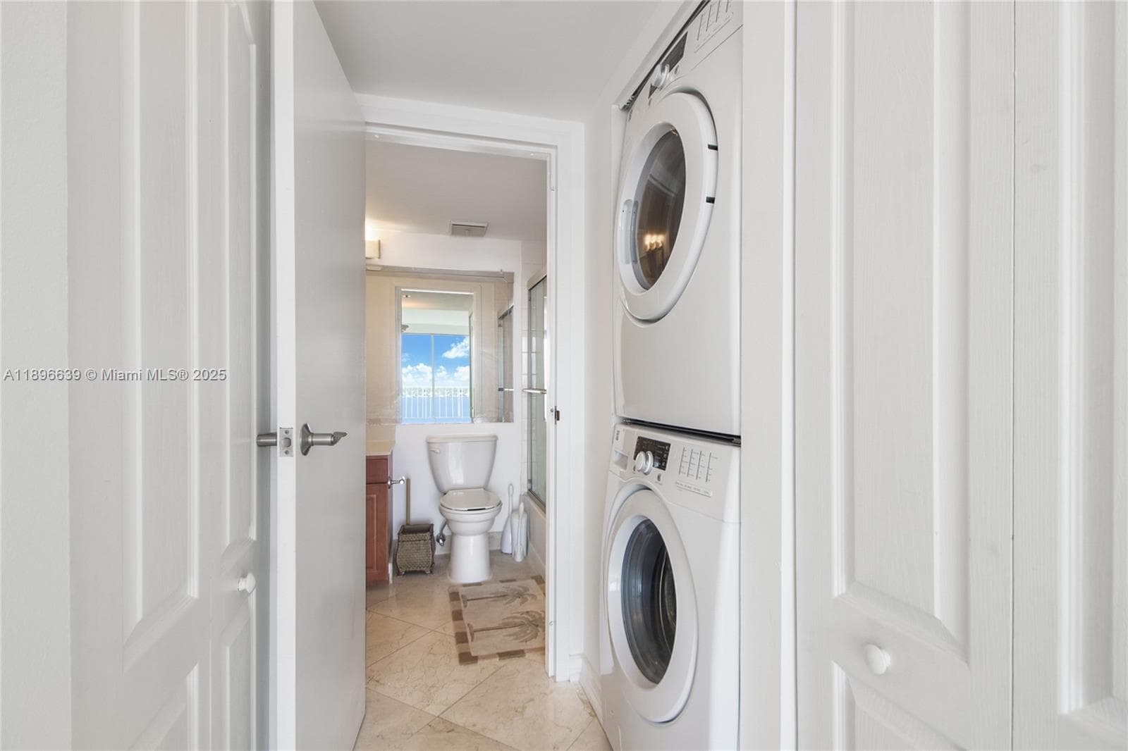 7601 E Treasure Dr # 1219, North Bay Village FL 33141 — 12