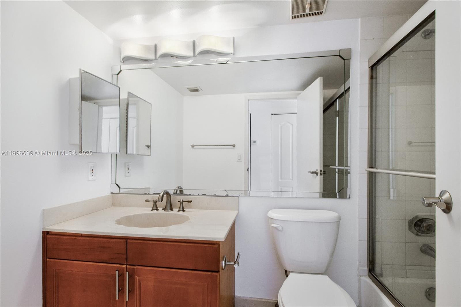 7601 E Treasure Dr # 1219, North Bay Village FL 33141 — 11