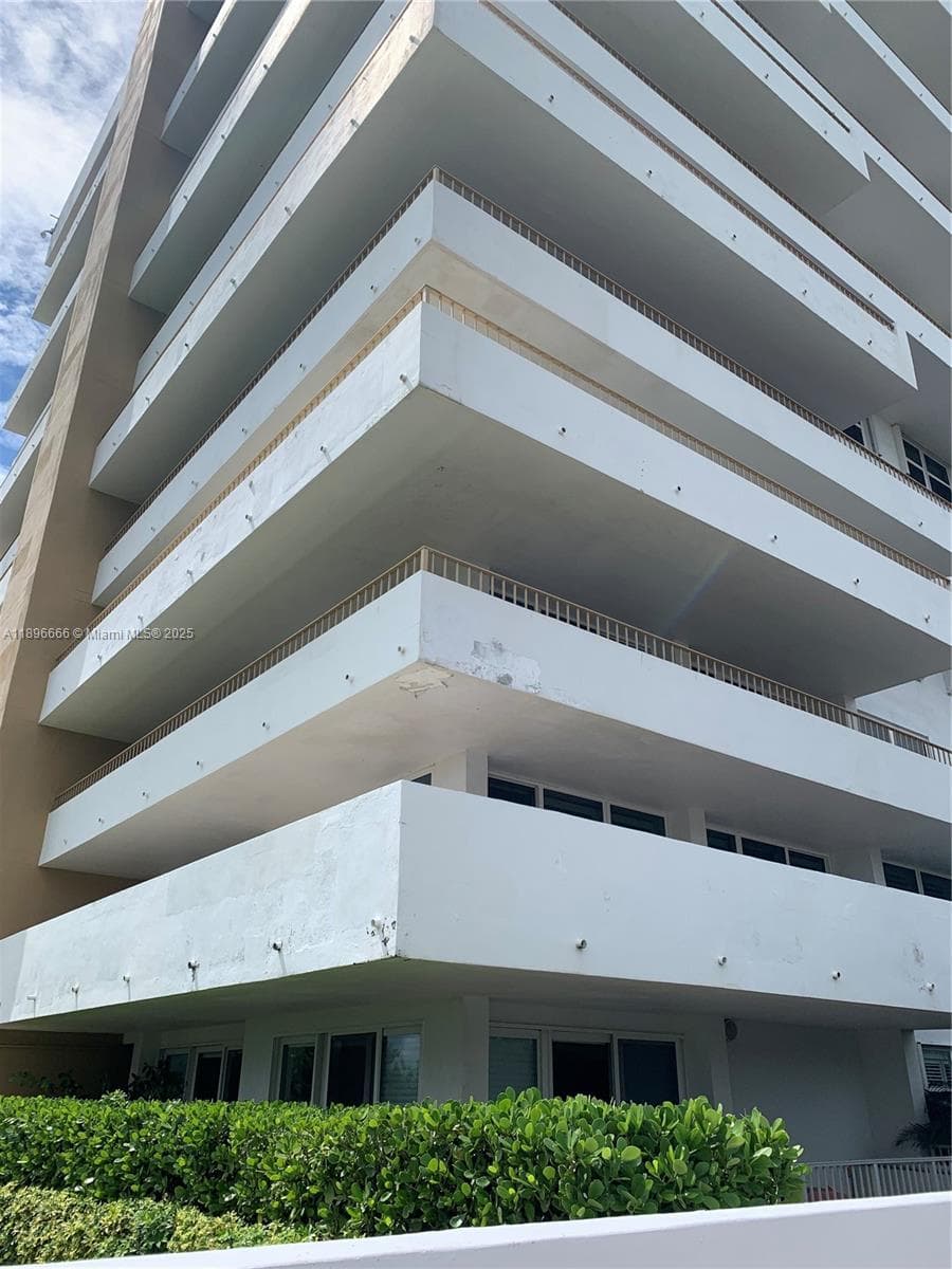 177 Ocean Lane Dr # 208, Key Biscayne FL 33149 — 12