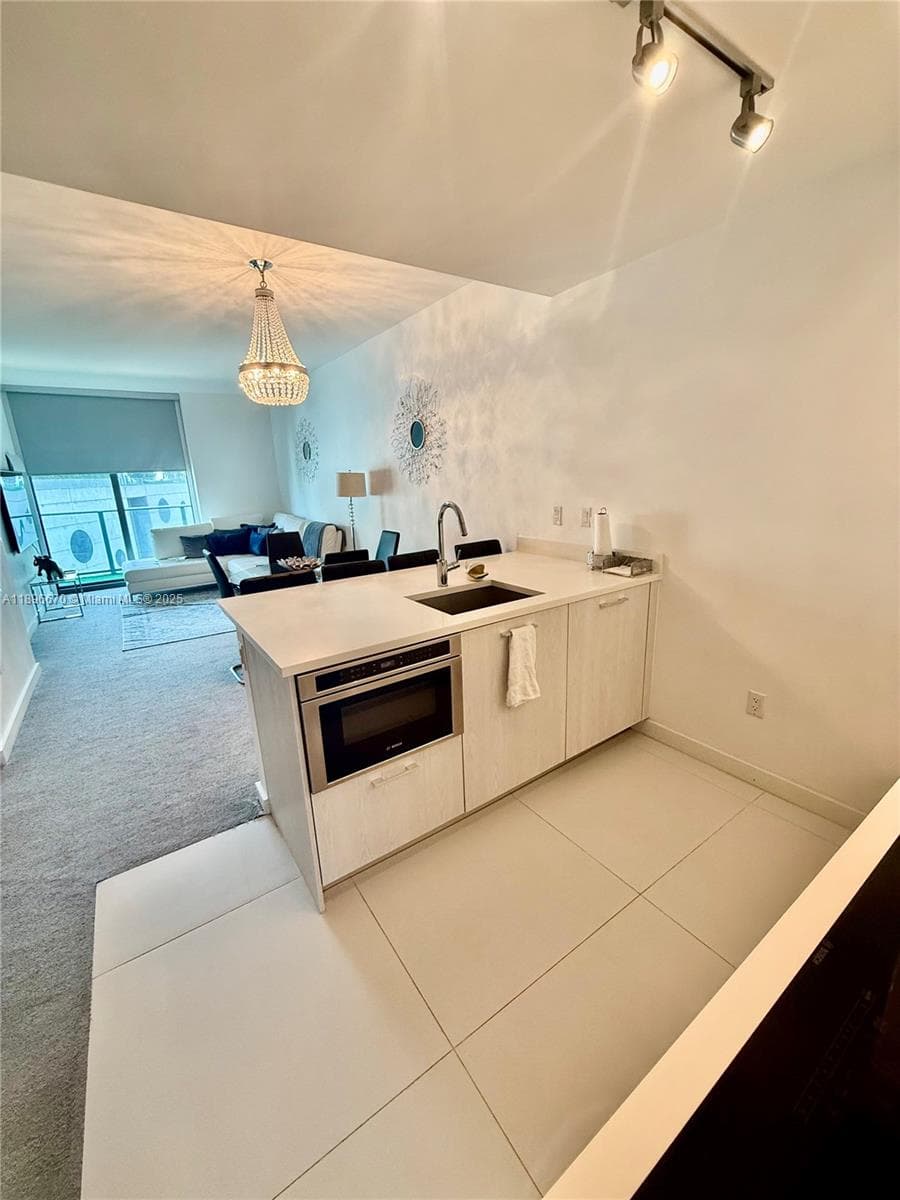 501 NE 31st St # 602, Miami FL 33137 — 5
