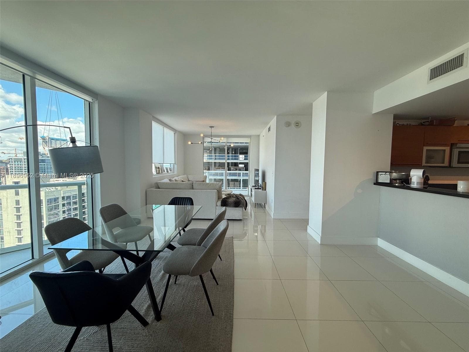 244 Biscayne Blvd # 3708, Miami FL 33132 — 6