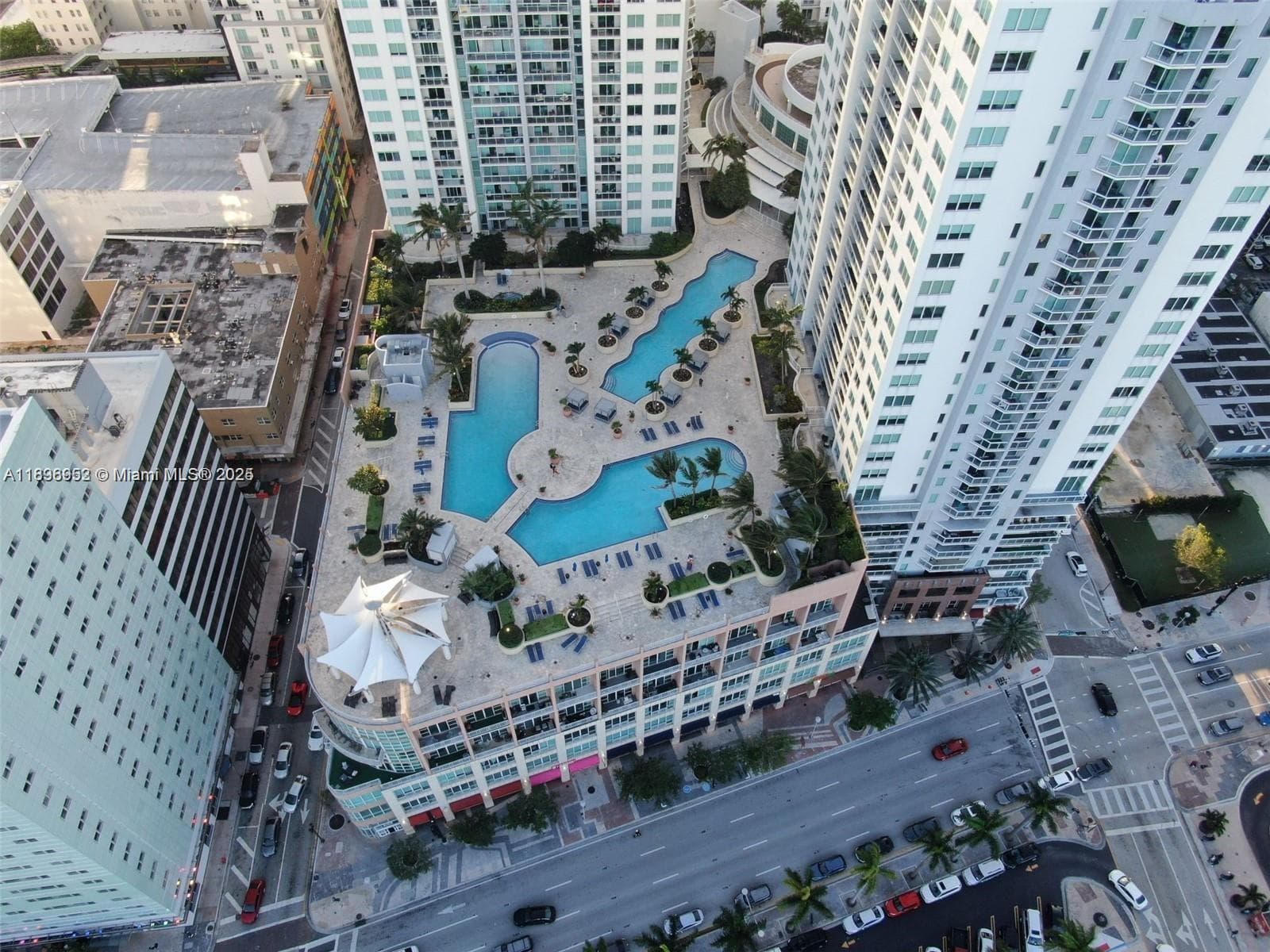 244 Biscayne Blvd # 3708, Miami FL 33132 — 52