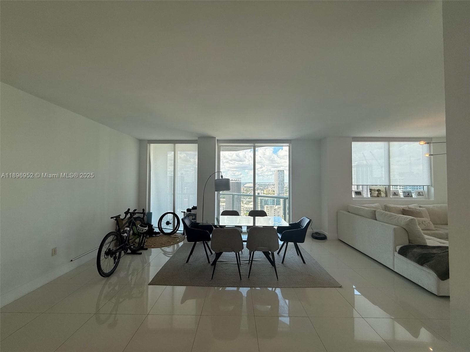 244 Biscayne Blvd # 3708, Miami FL 33132 — 14