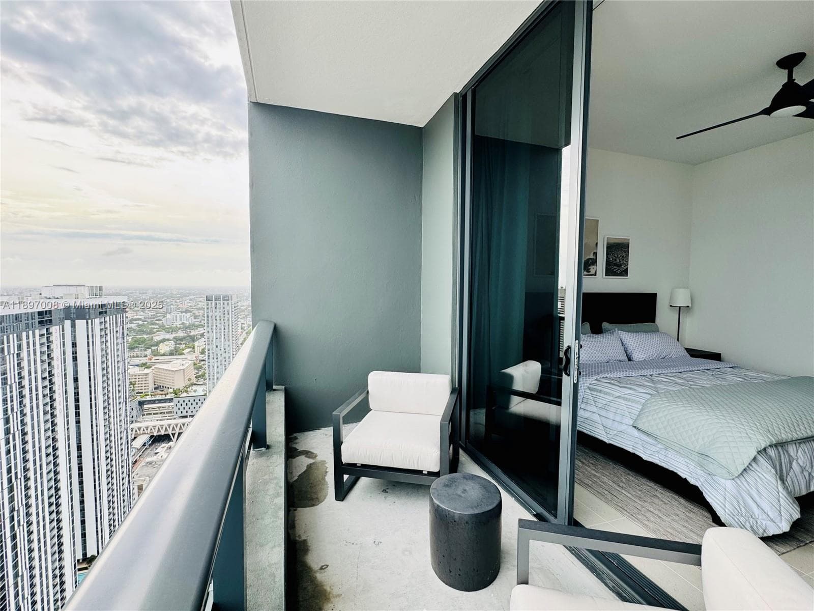 159 NE 6th St # 4807, Miami FL 33132 — 28
