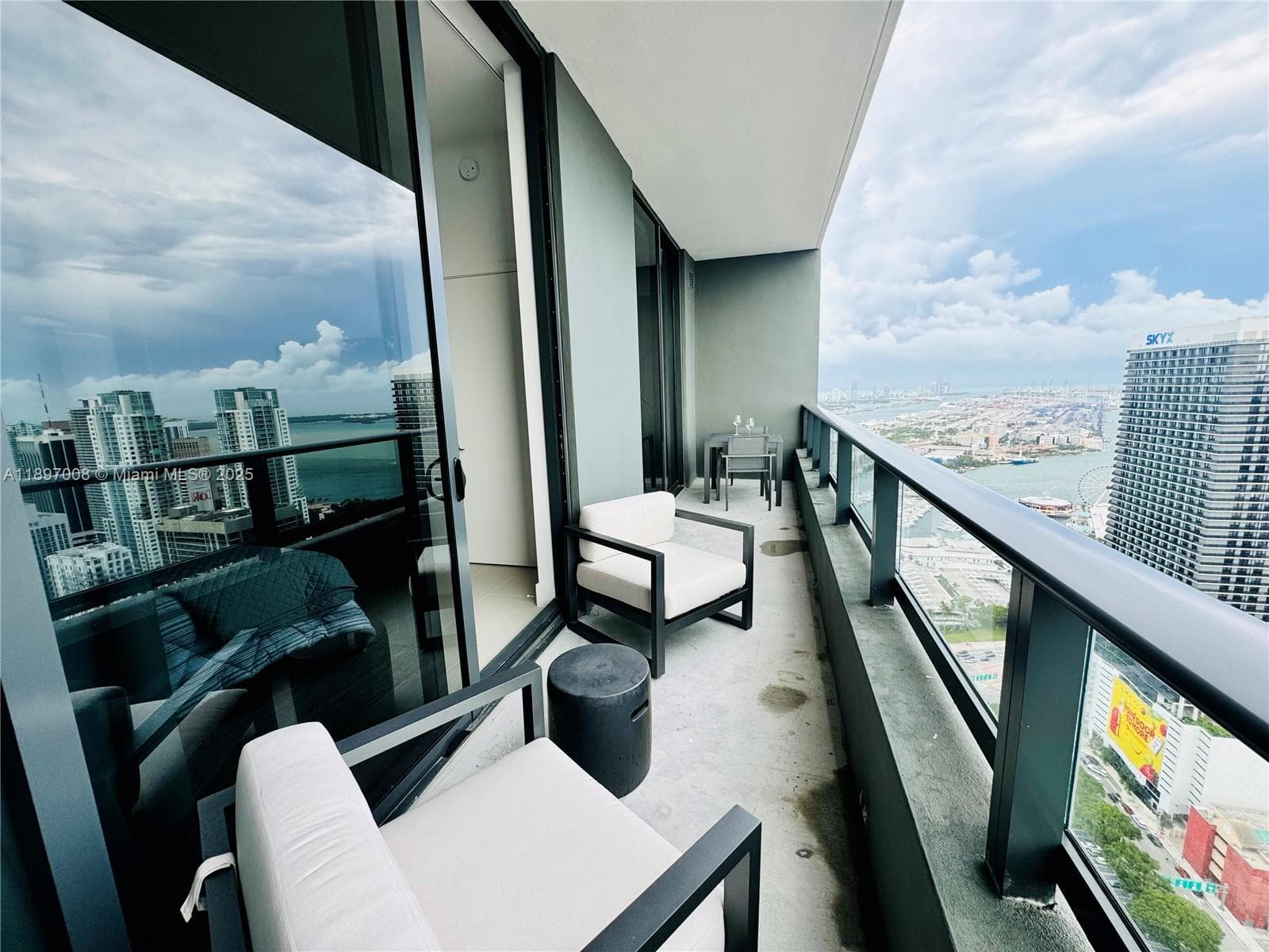 159 NE 6th St # 4807, Miami FL 33132 — 29