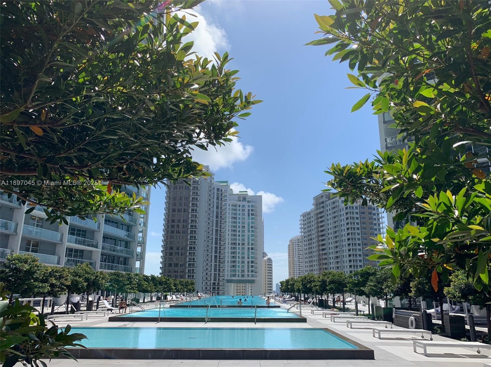 485 Brickell Ave # 2606, Miami FL 33131 — 2