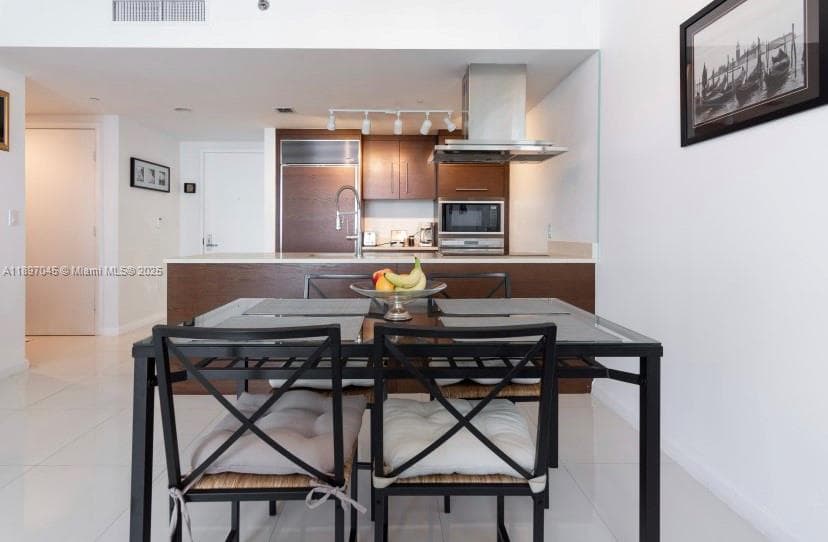 485 Brickell Ave # 2606, Miami FL 33131 — 10