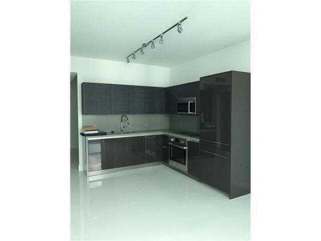 1080 Brickell Avenue # 3305, Miami FL 33131 — 18