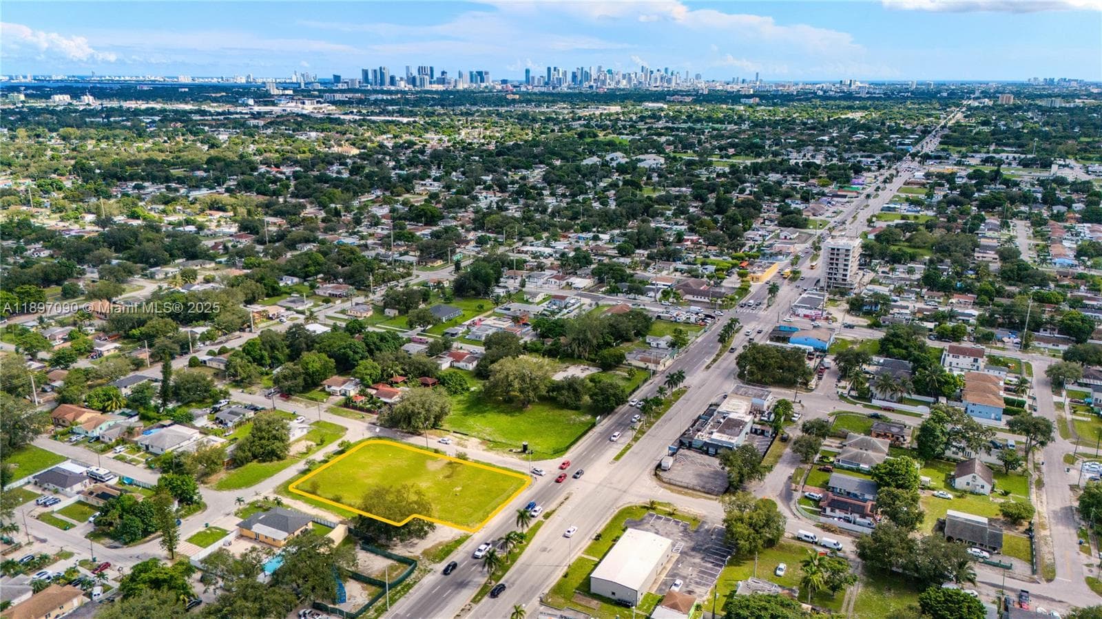 8901 NW 22nd Ave, Miami FL 33147 — 2