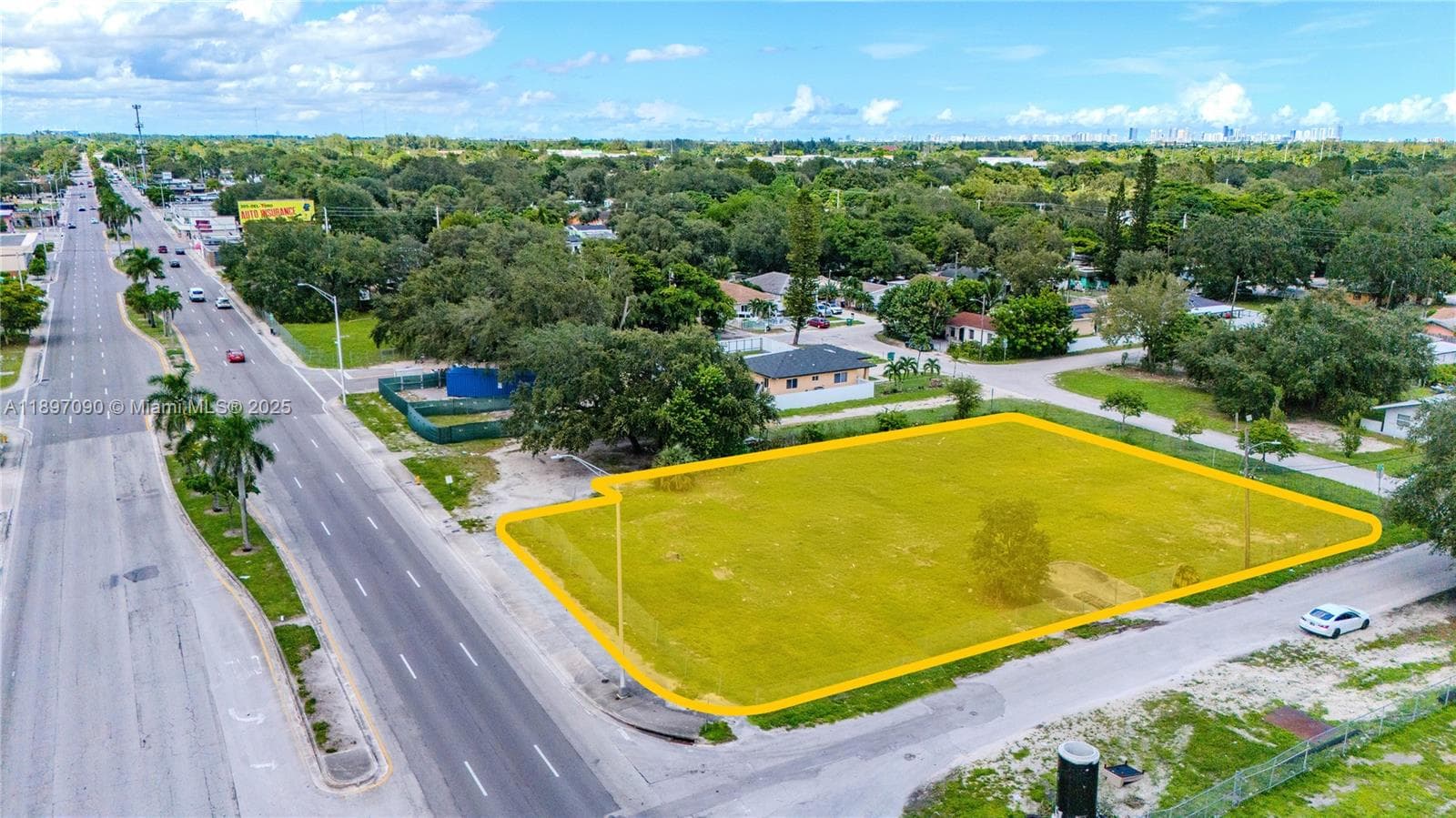 8901 NW 22nd Ave, Miami FL 33147 — 7