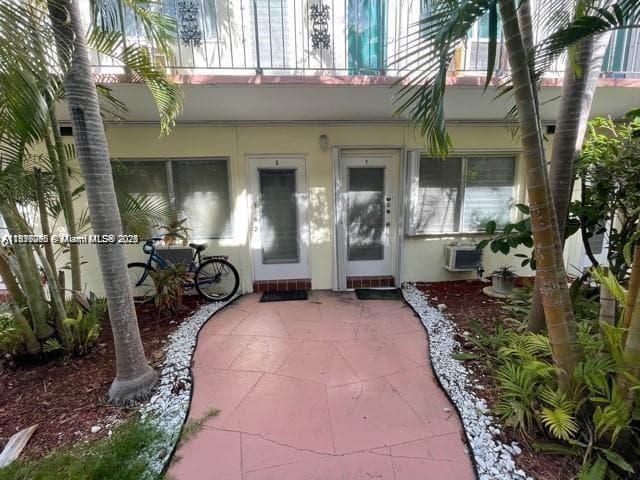 8040 Tatum Waterway Dr # 7, Miami Beach FL 33141 — 3