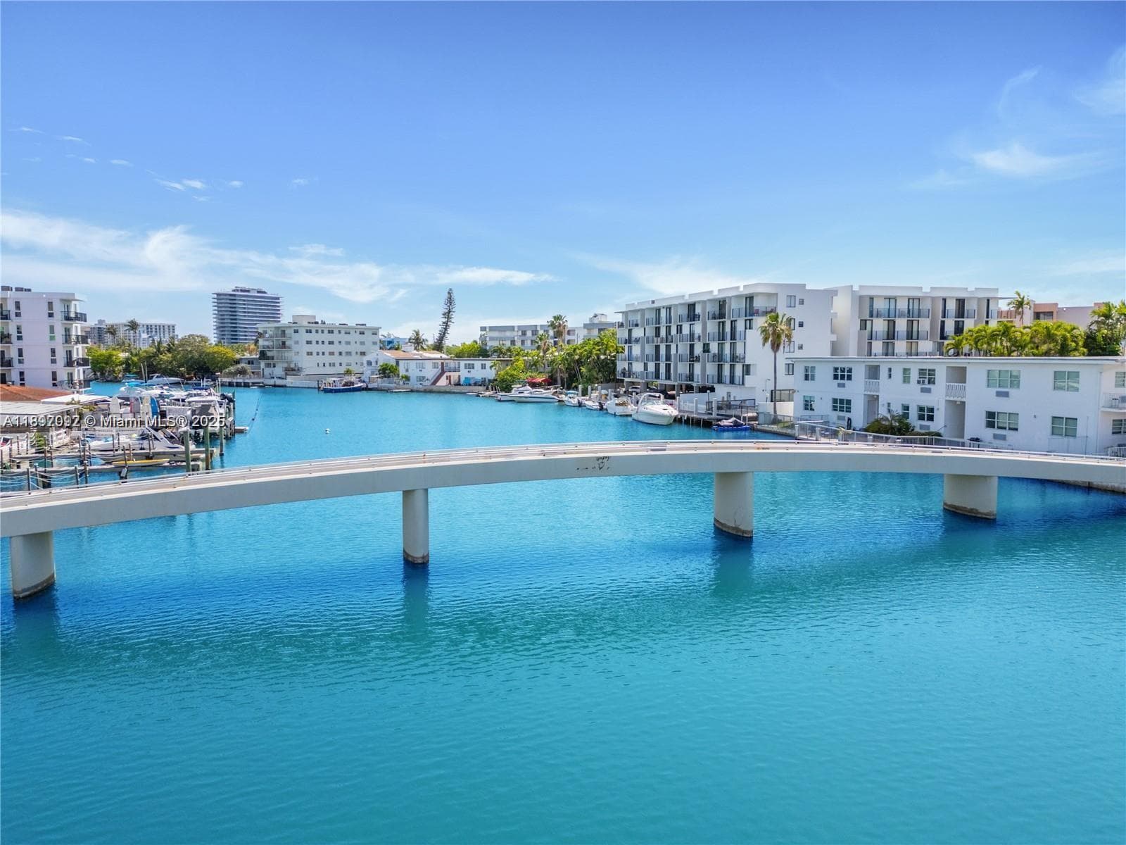 8040 Tatum Waterway Dr # 7, Miami Beach FL 33141 — 18