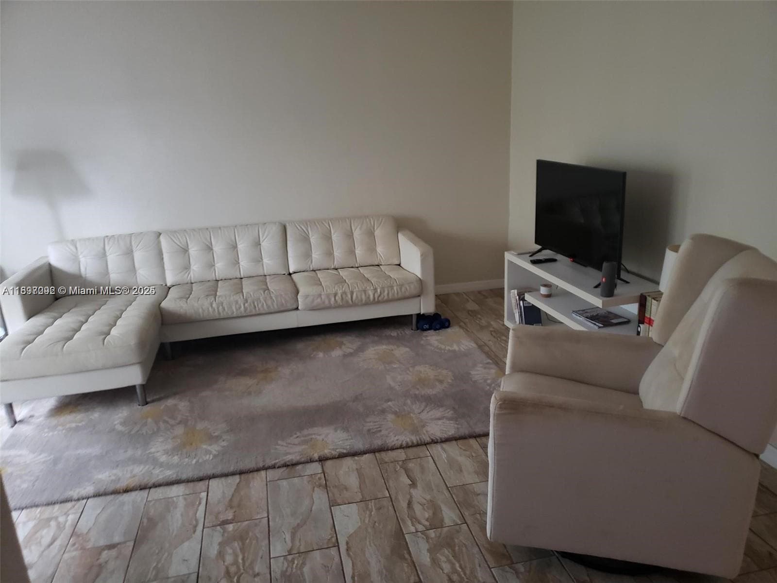 8040 Tatum Waterway Dr # 7, Miami Beach FL 33141 — 8