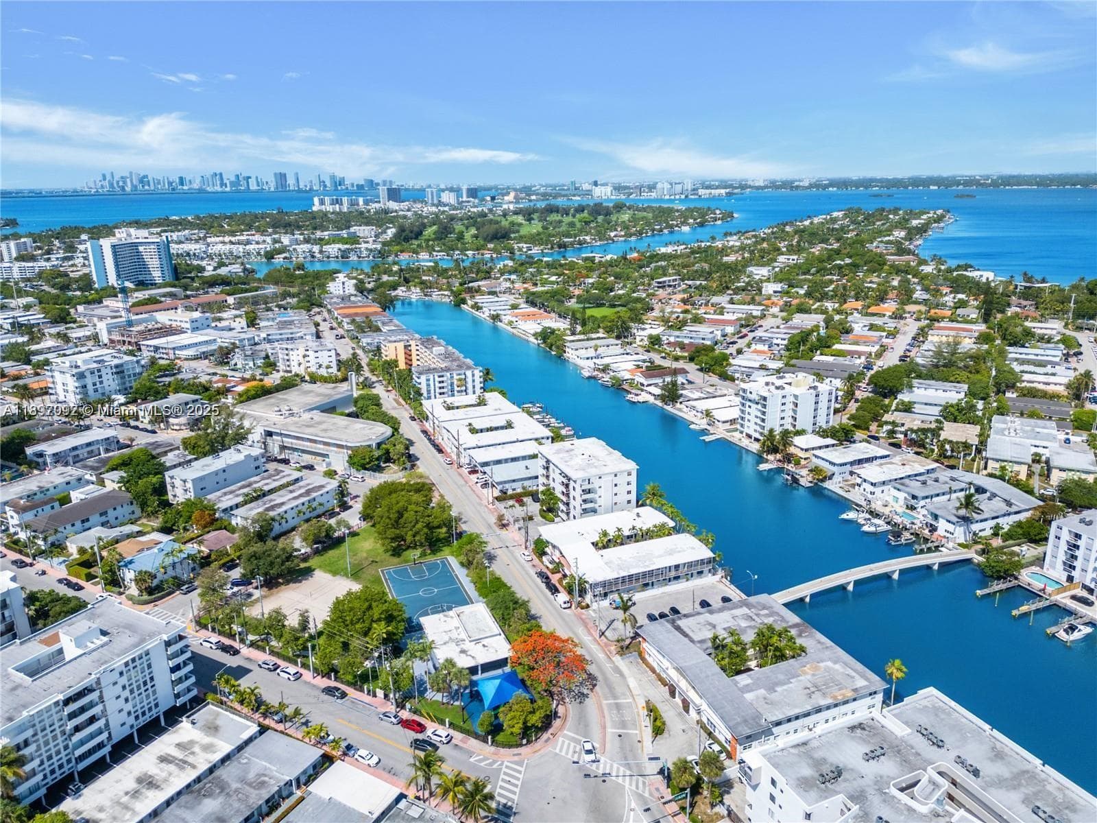 8040 Tatum Waterway Dr # 7, Miami Beach FL 33141 — 21