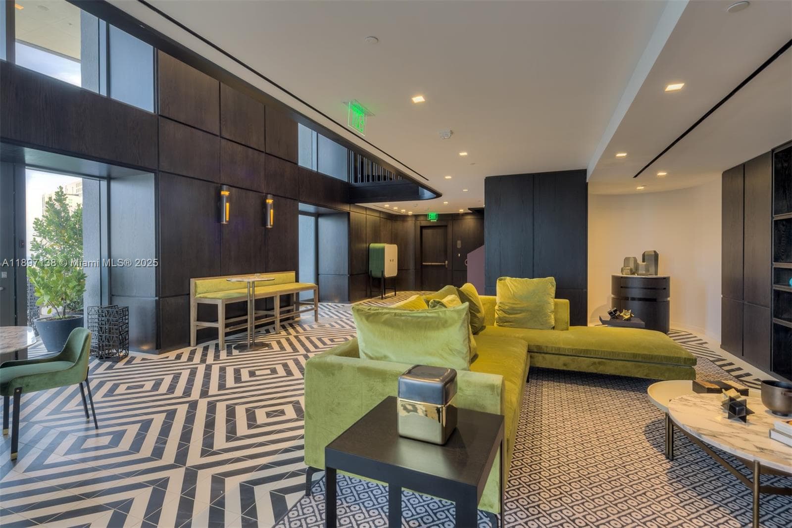 801 S Miami Ave # 402, Miami FL 33130 — 47