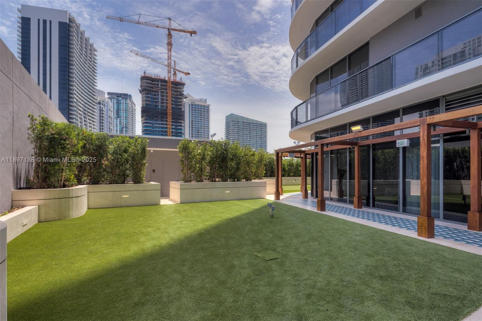 801 S Miami Ave # 402, Miami FL 33130 — 30