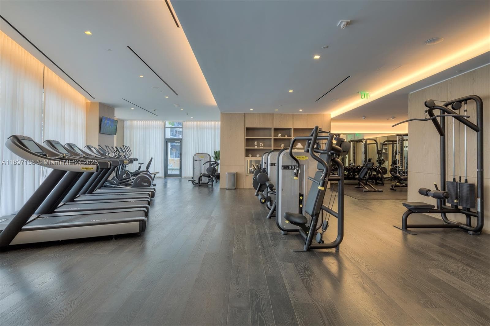 801 S Miami Ave # 402, Miami FL 33130 — 34