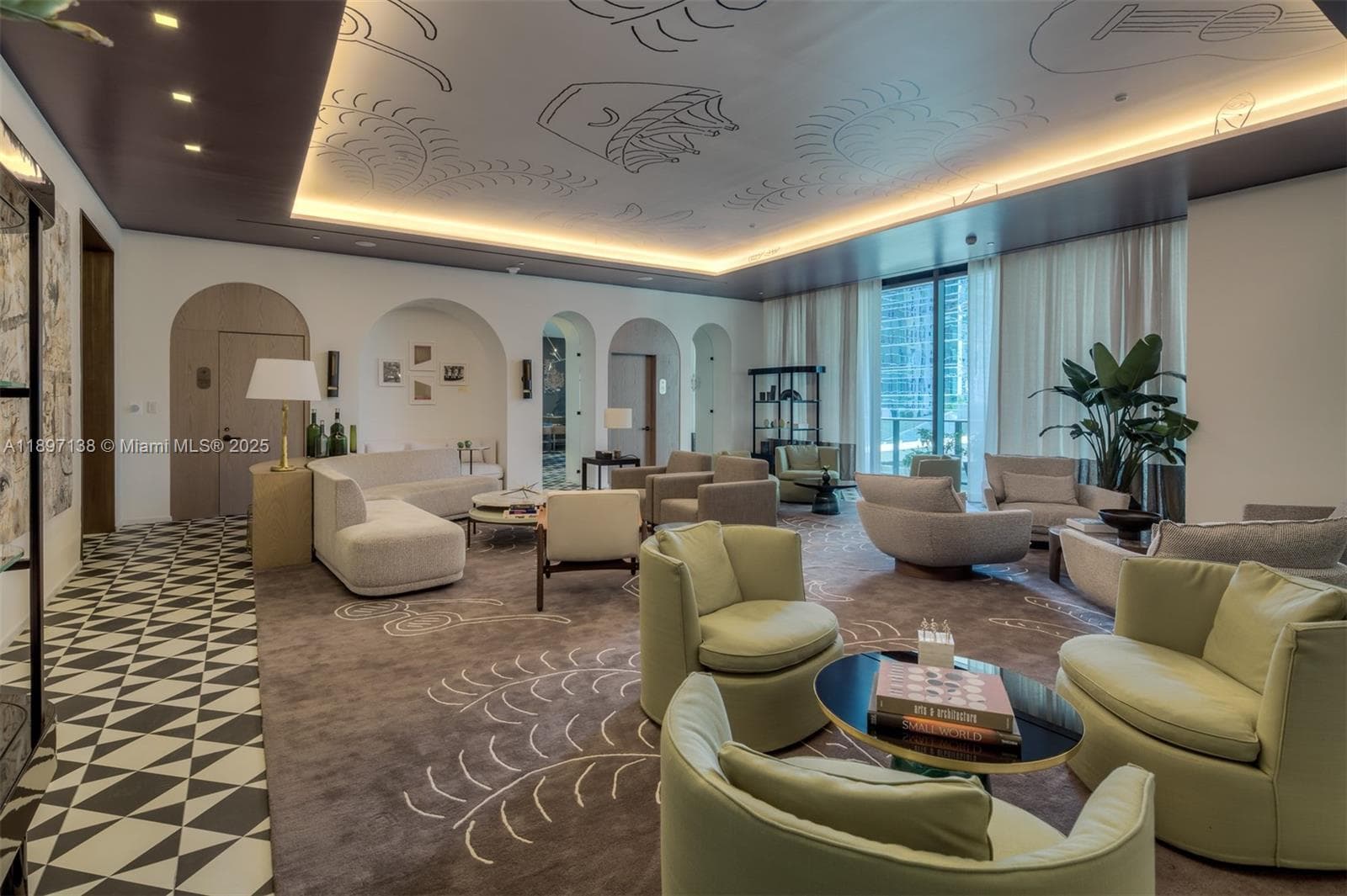 801 S Miami Ave # 402, Miami FL 33130 — 44