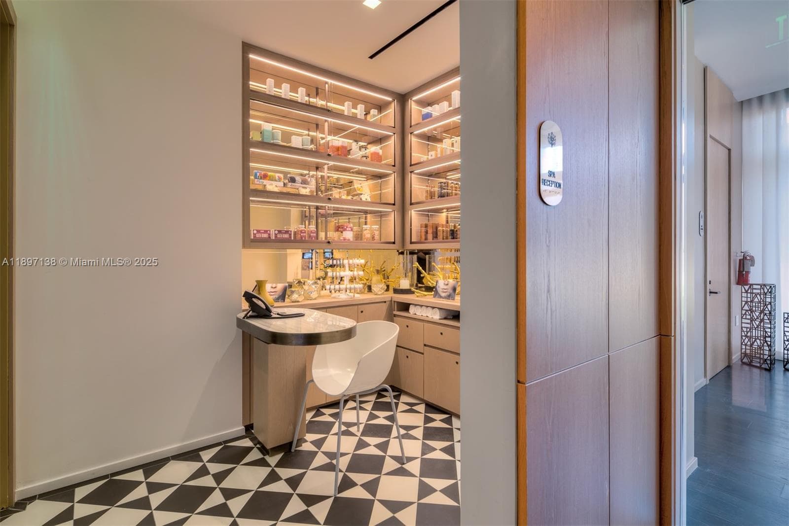 801 S Miami Ave # 402, Miami FL 33130 — 35
