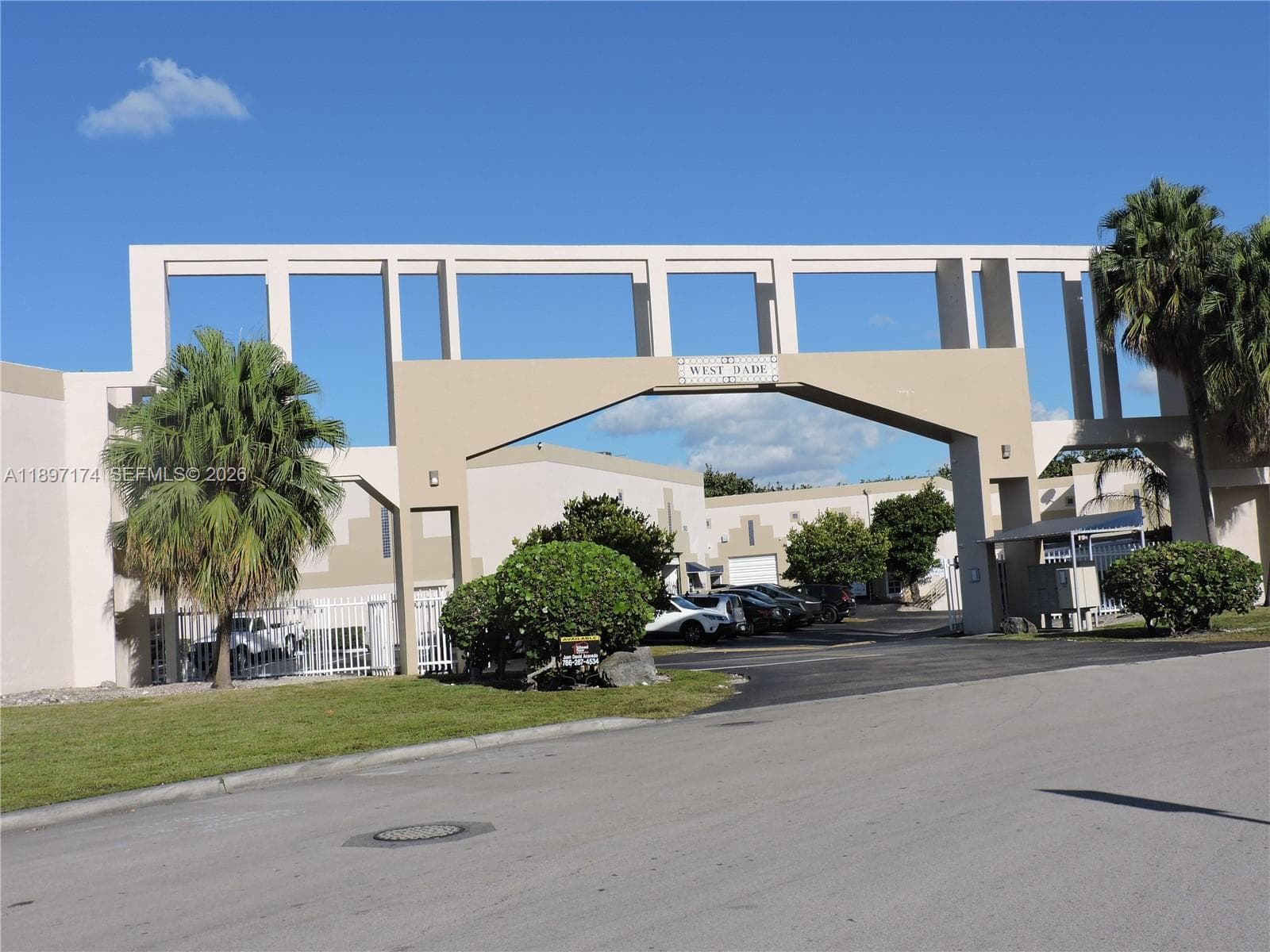 10431 NW 28th St # E106, Doral FL 33172 — 2