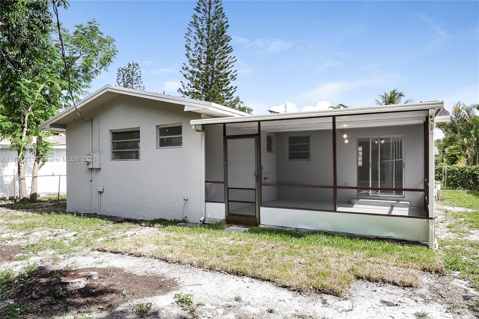 381 NE 164th St # 0, Miami FL 33162 — 15