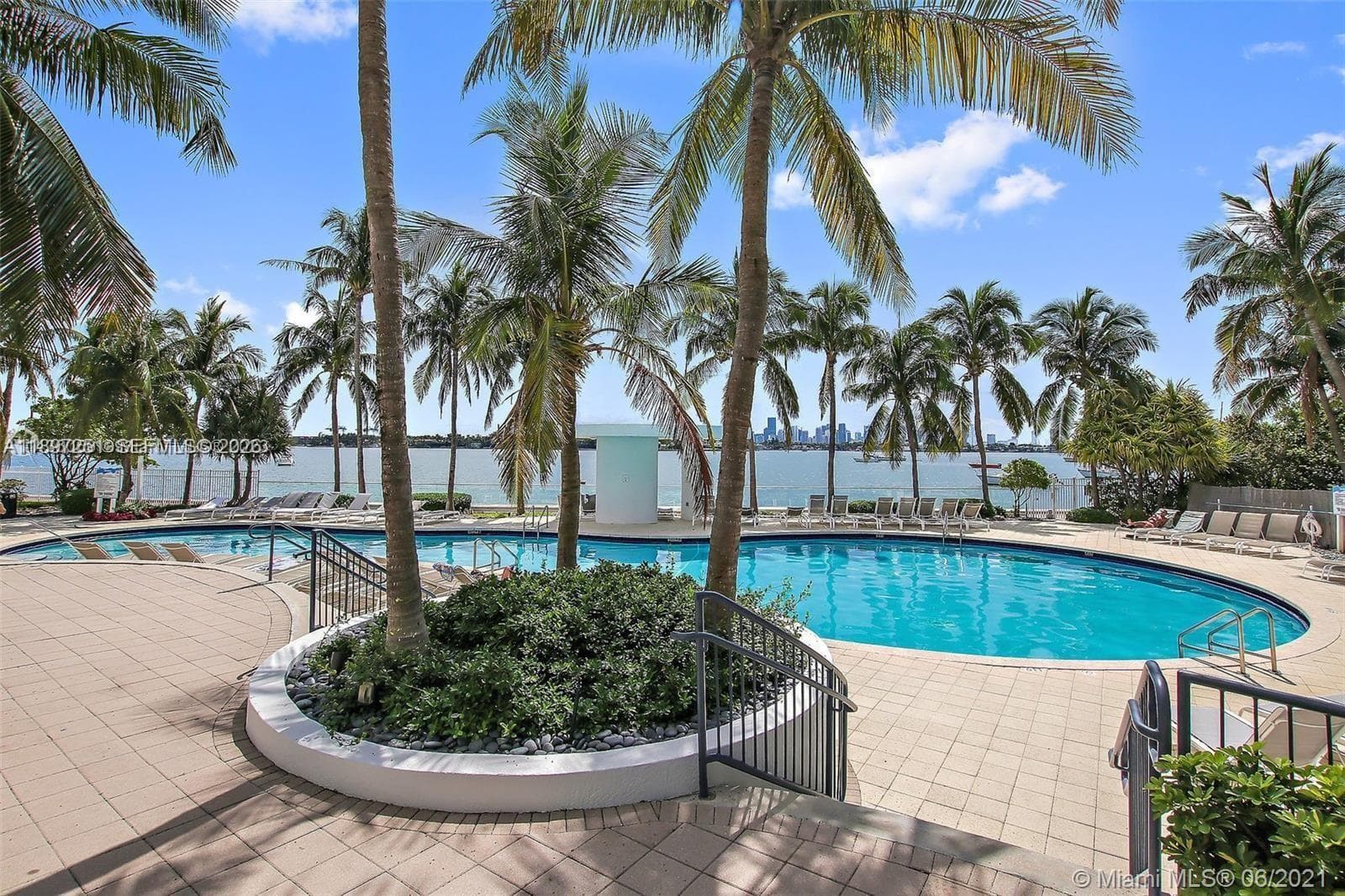 1330 West Ave # 2601, Miami Beach FL 33139 — 24