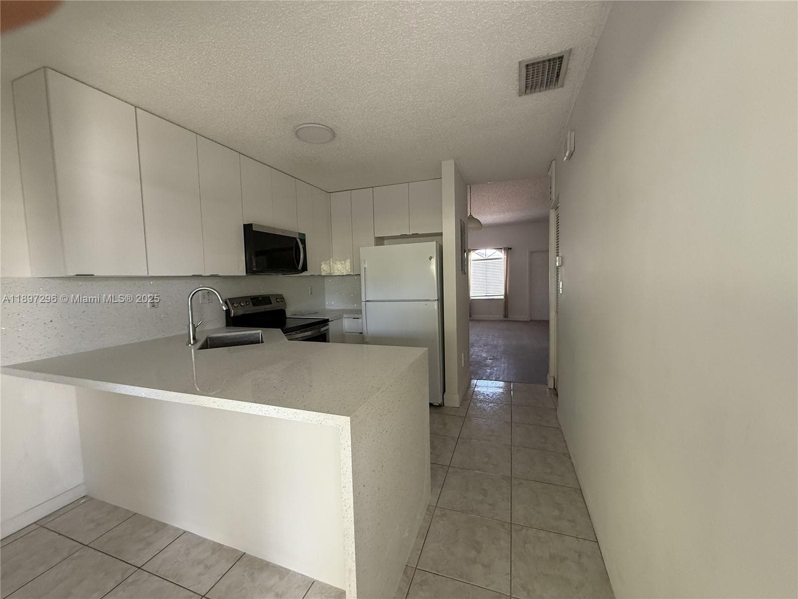 18942 NW 86th Ct # 4106, Hialeah FL 33015 — 6