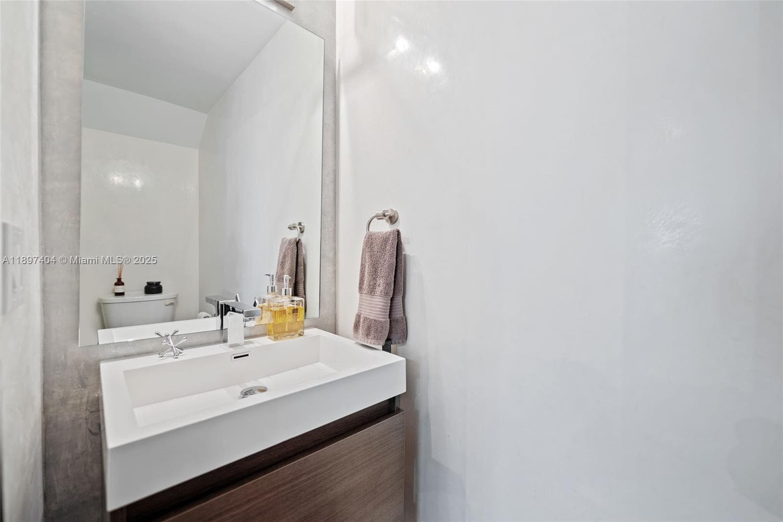 261 Navarre Ave # 3, Coral Gables FL 33134 — 20