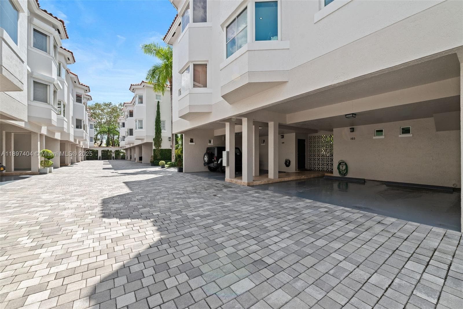 261 Navarre Ave # 3, Coral Gables FL 33134 — 25