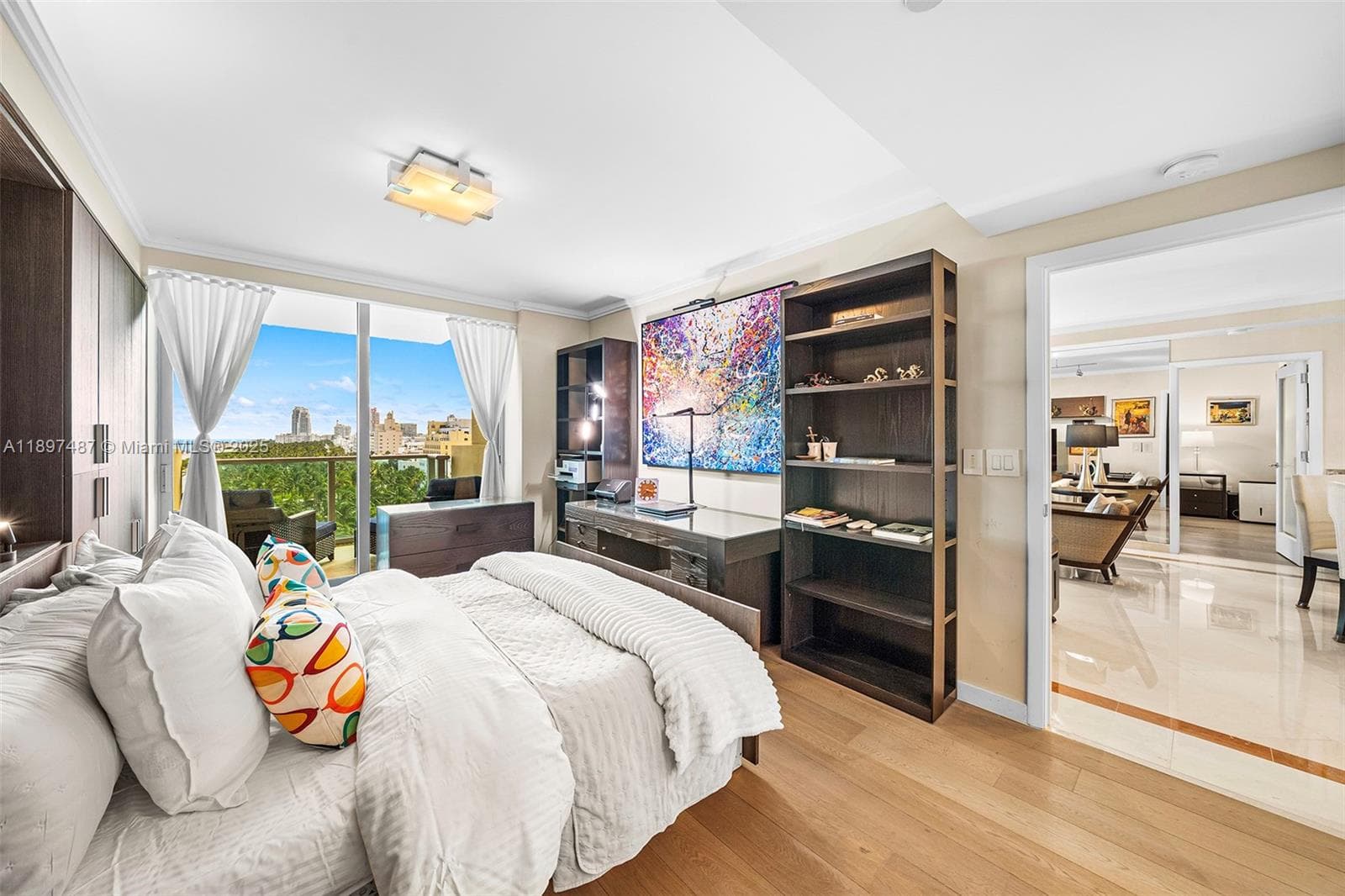 1455 Ocean Dr # 1003, Miami Beach FL 33139 — 29