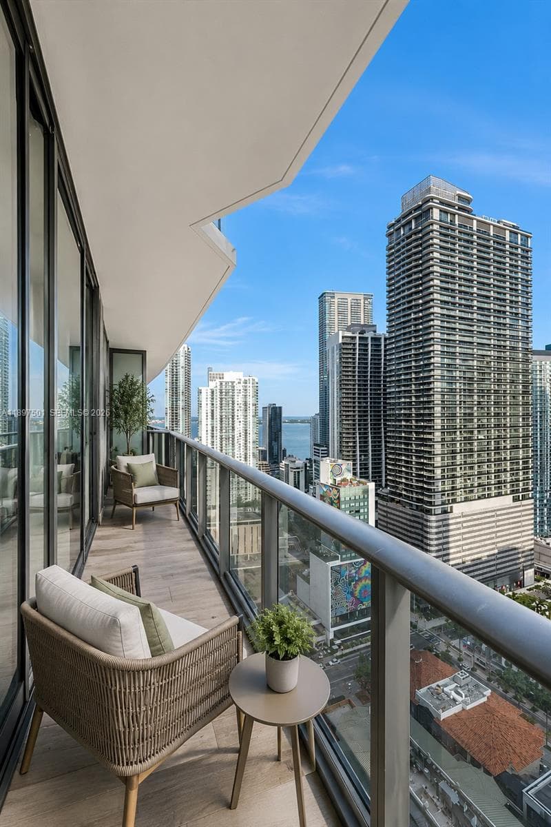 55 SW 9th ST # 3006, Miami FL 33130 — 20