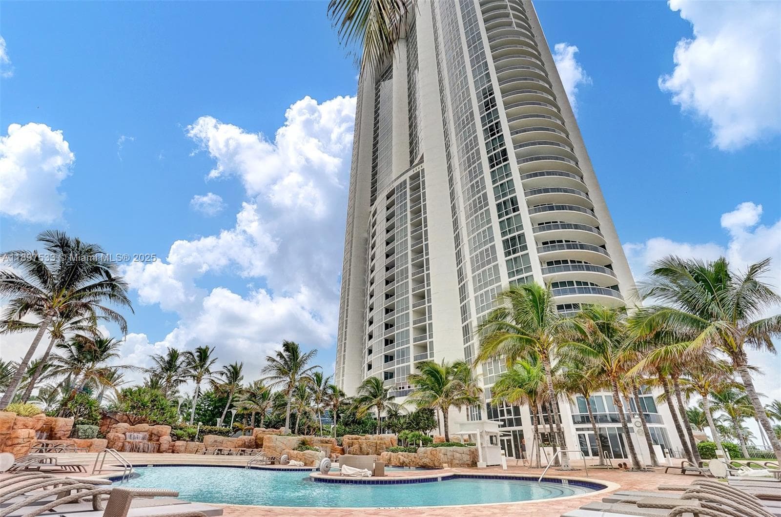18201 Collins Ave # 708, Sunny Isles Beach FL 33160 — 10