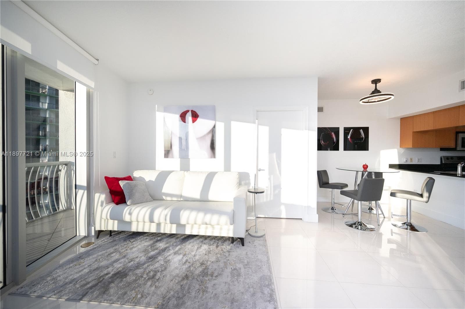 1750 N Bayshore Dr # 2615, Miami FL 33132 — 13