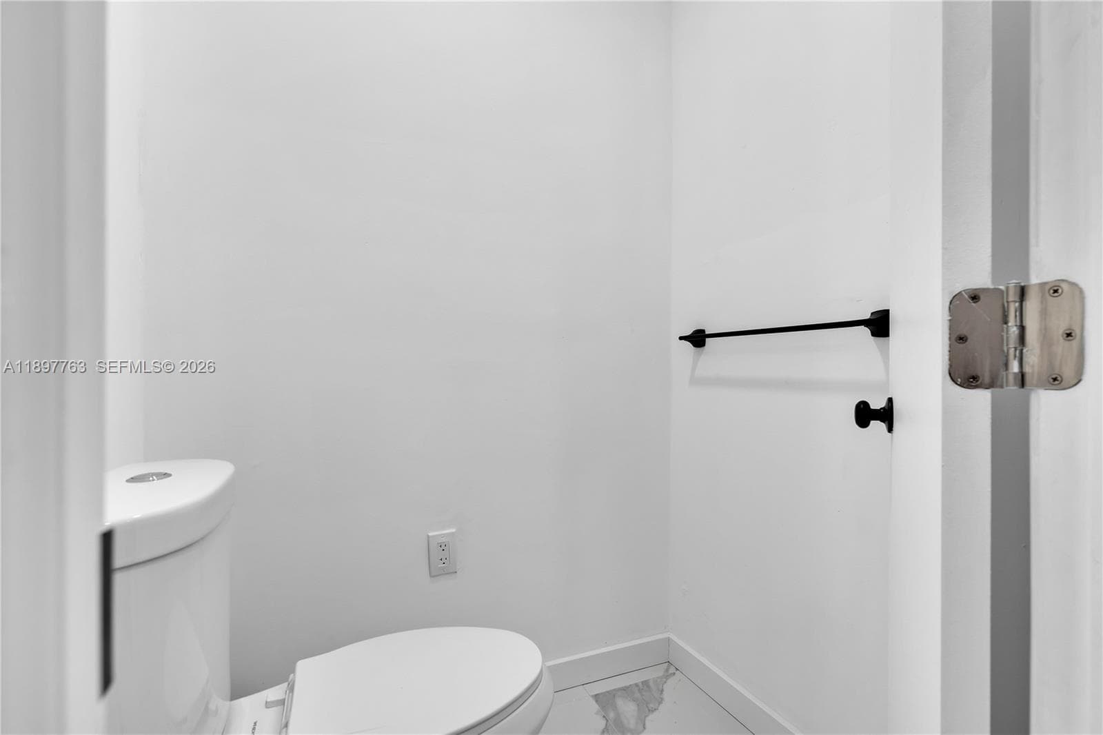 1510 Normandy Dr, Miami Beach FL 33141 — 23