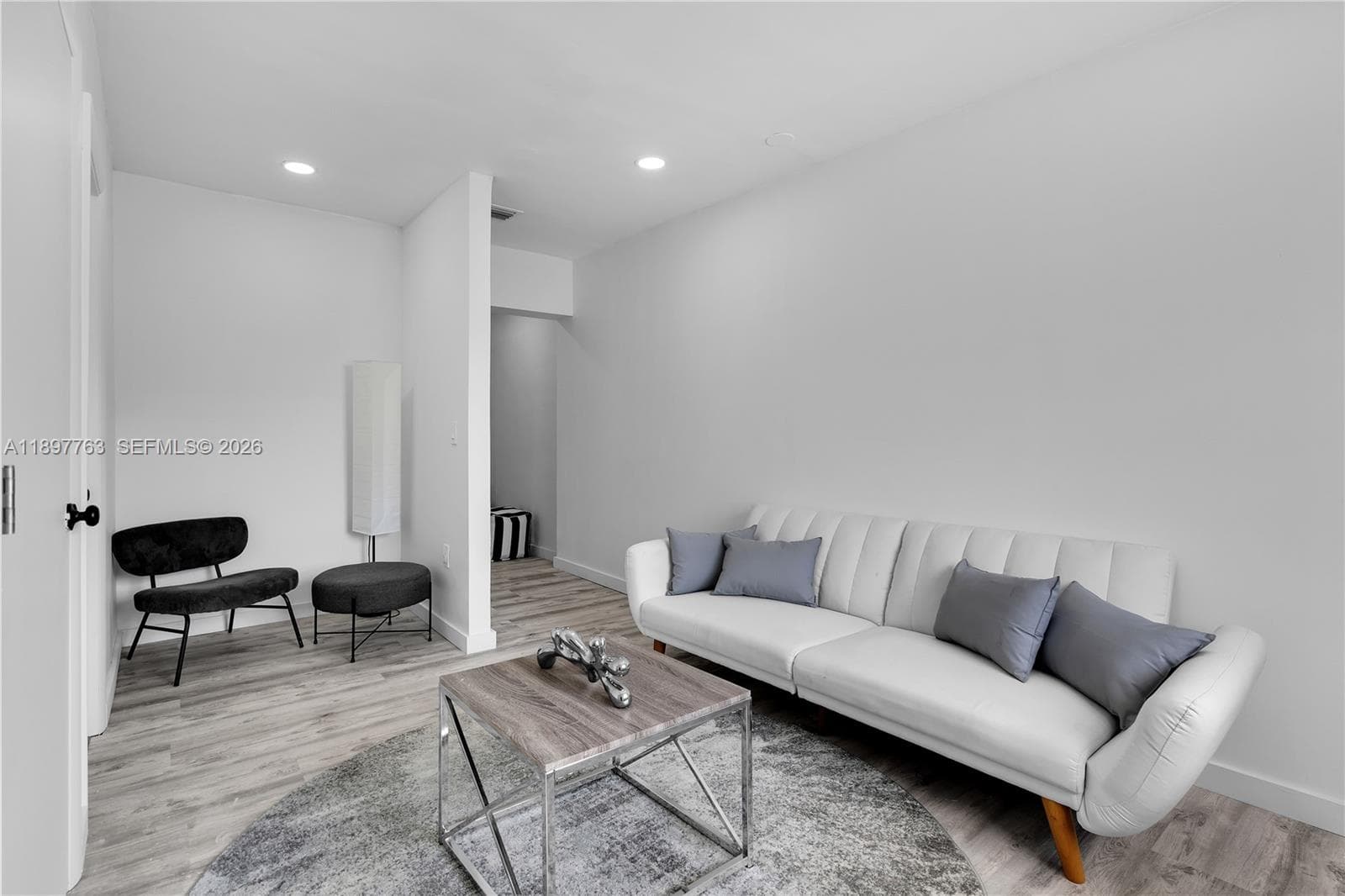 1510 Normandy Dr, Miami Beach FL 33141 — 16