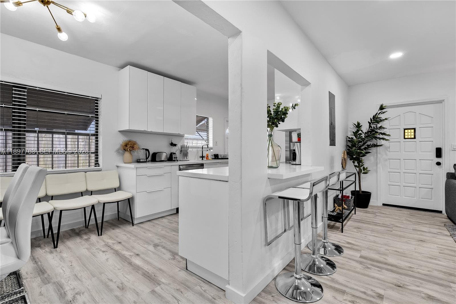 1510 Normandy Dr, Miami Beach FL 33141 — 10
