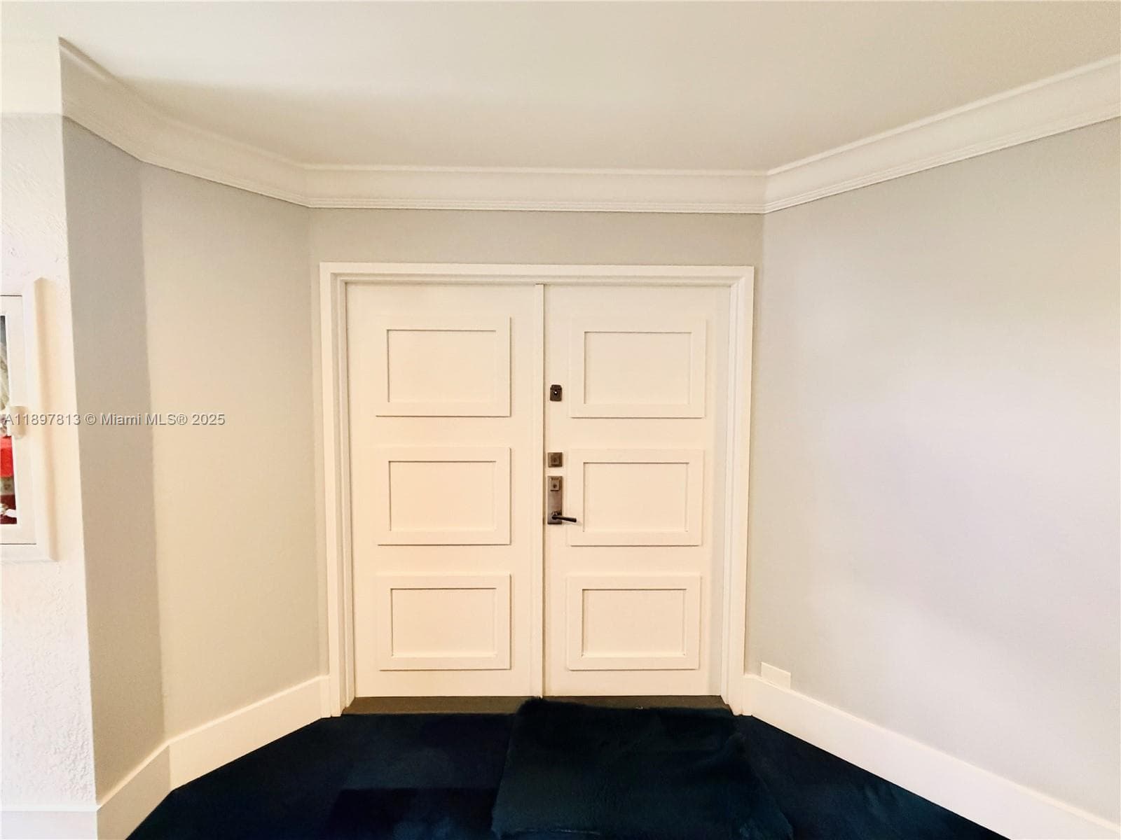 6423 Collins Ave # 310, Miami Beach FL 33141 — 3