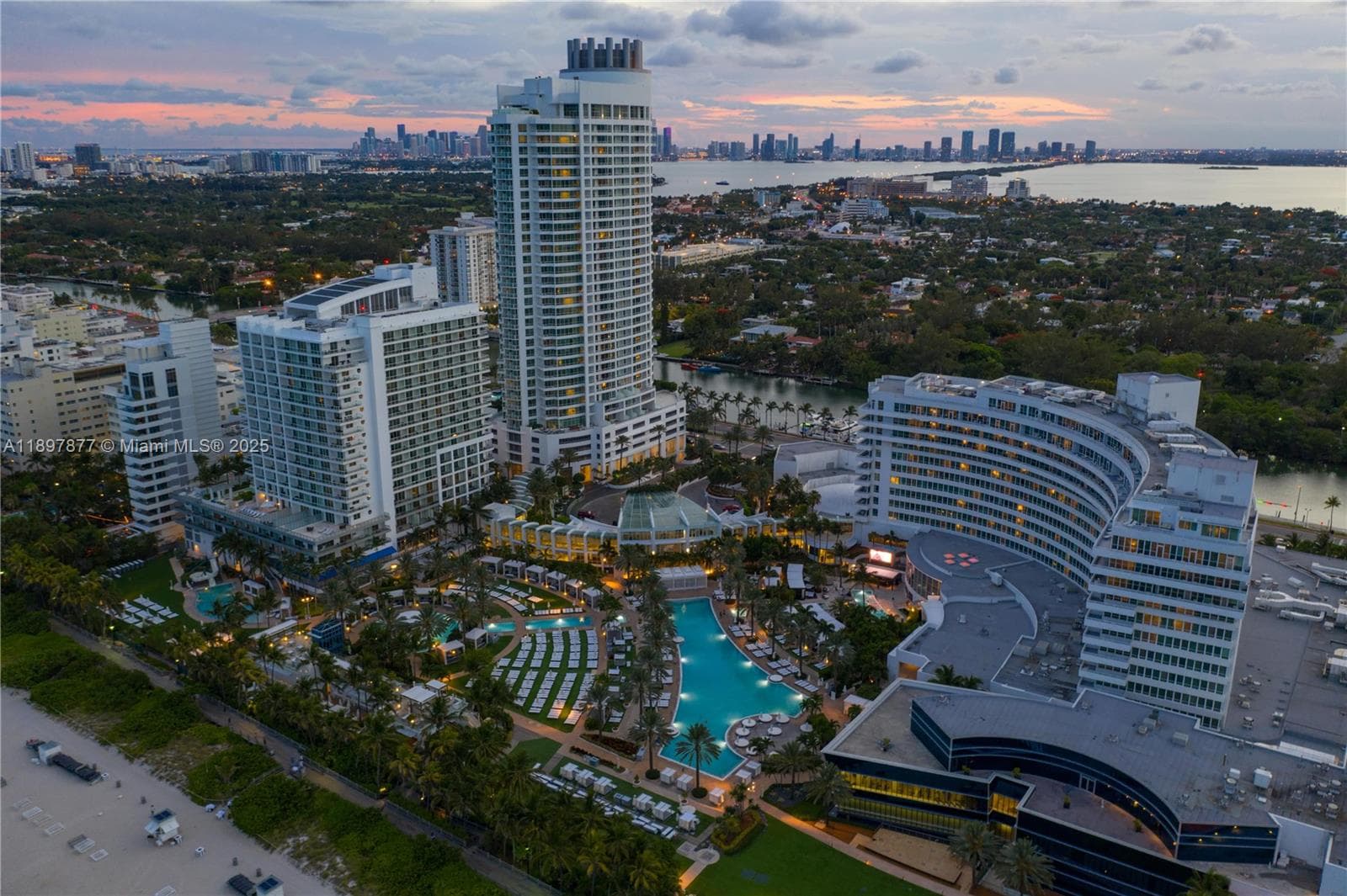 4391 Collins Ave # 1403, Miami Beach FL 33140 — 7
