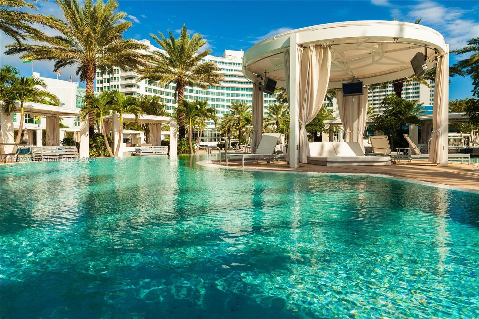 4391 Collins Ave # 1403, Miami Beach FL 33140 — 8