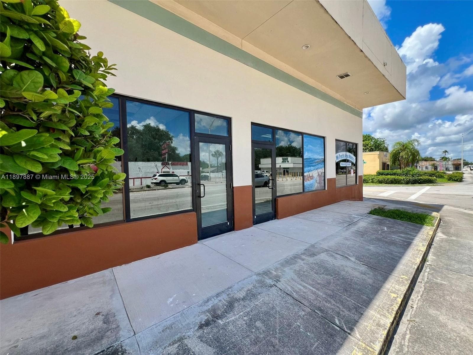 9150 NW 22nd Ave, Miami FL 33147 — 1