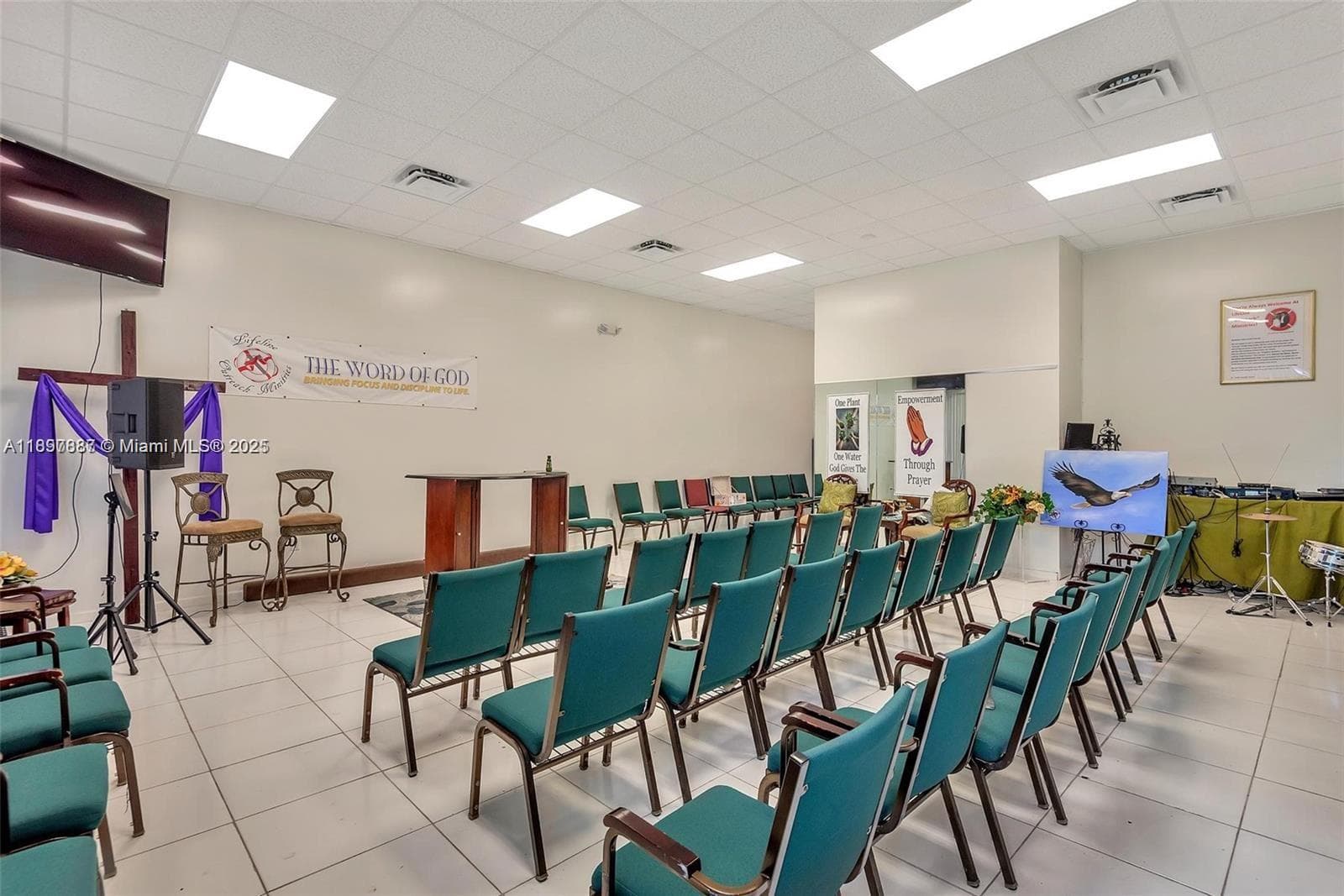 9150 NW 22nd Ave, Miami FL 33147 — 10